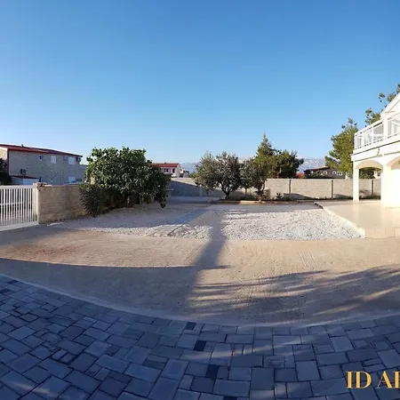 Id Apartment