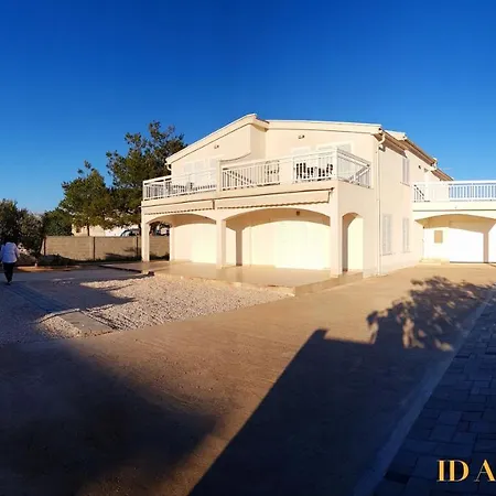 Id Apartment Vir